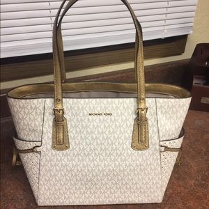 Michael Kors MK NWT White/Cream/Gold Handbag